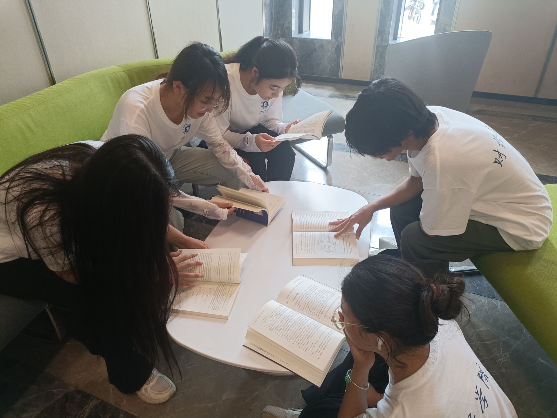 Ͷ폊(qing)r(nng)(sh)`l(xing)dՓW(xu)(x)Ͱl(f)
