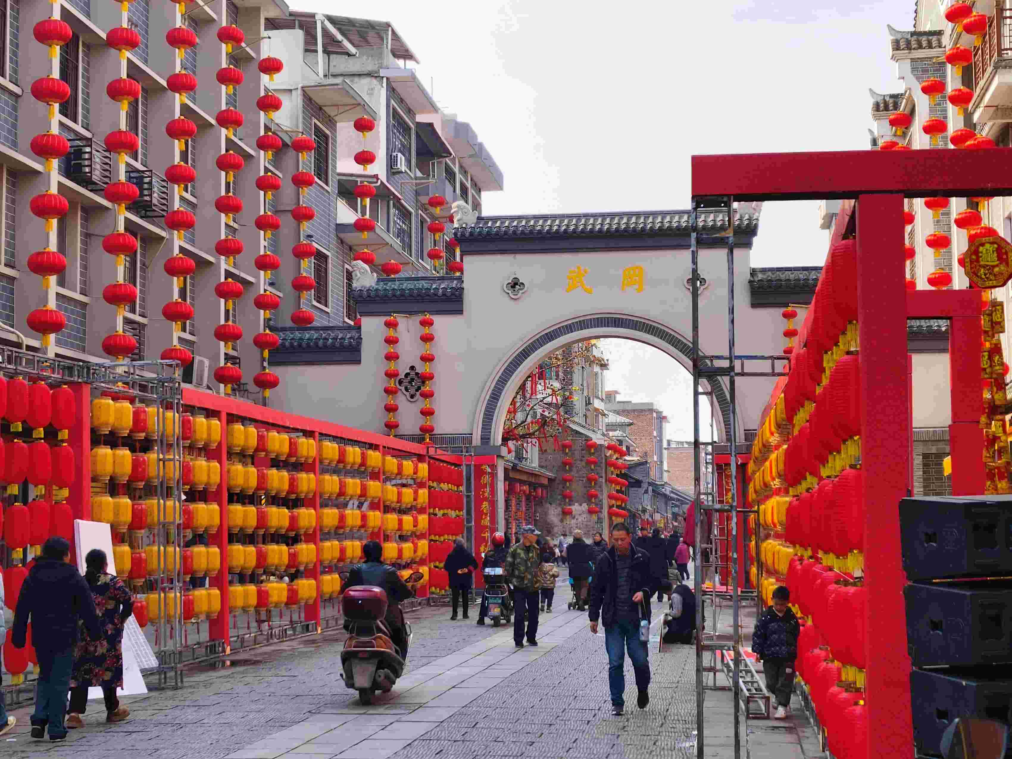 @W(xu)Ӻ(hu)(sh)` Ʒζ׷ۣĻŸ